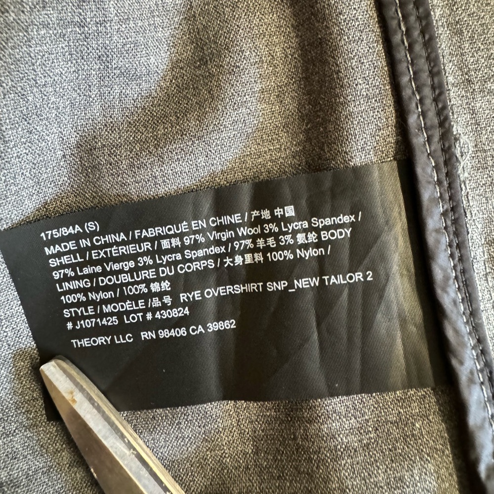 Theory-Rye Virgin Wool Gray Over Shirt/Shacket with 3 pockets.Like New.Size L - Picture 6 of 9